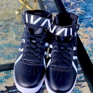 Brand new boys Fila sneakers without box and tag.